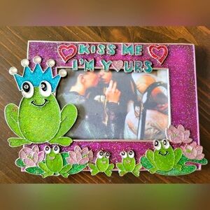 Vintage Frog frame 4x6